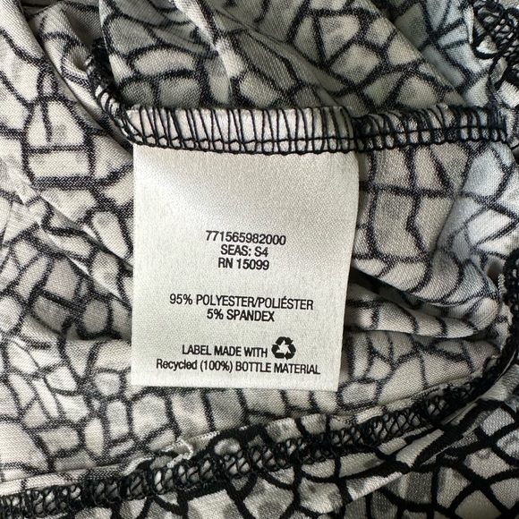 Covington women’s neutral blouse size large - Picture 7 of 7